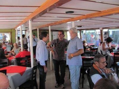 Guido Lorenzino junto a los abuelos en el programa �Delta para todos�
