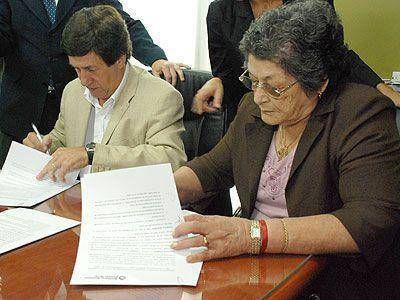 D�az P�rez firm� un convenio con la Secretar�a de Derechos Humanos provincial.