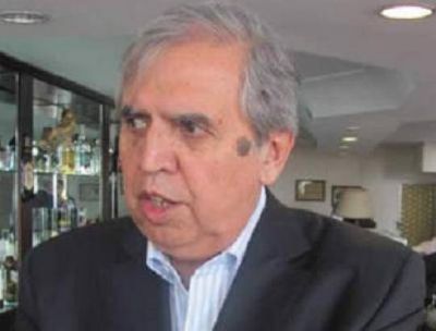 Lastra acept� que los municipios grandes no pueden hacerse cargo de administrar servicios provinciales 