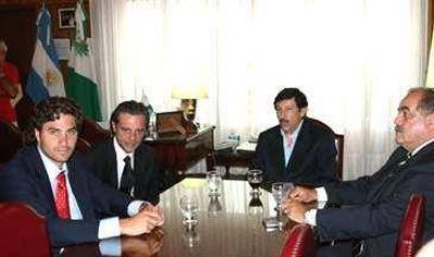 Posse recibio a funcionarios del Ministerio de Producci�n.