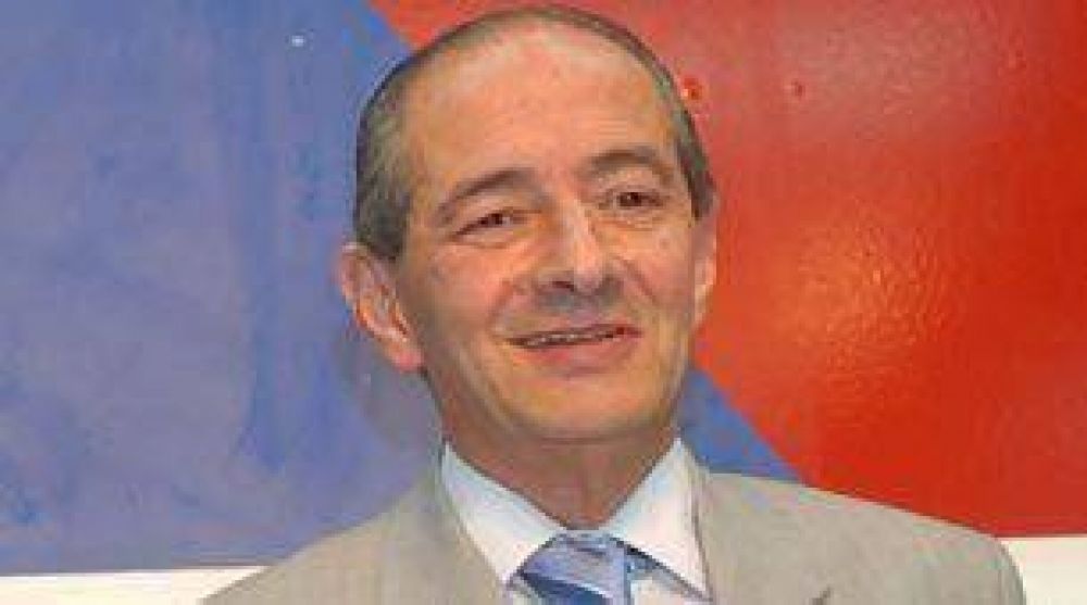 Savino fue operado de urgencia y est� estable.