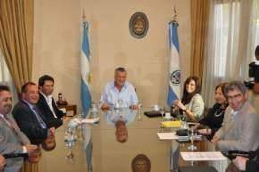 Presentaron el Plan de Ordenamiento Territorial del �rea Metropolitana Gran San Juan