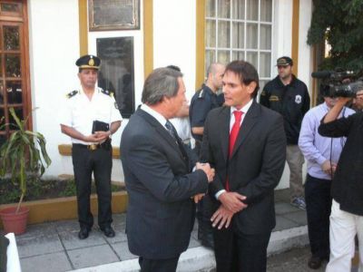 QUILMES: Visita del ministro Casal