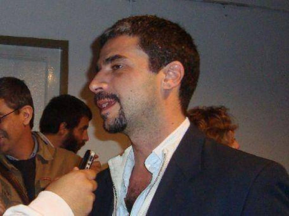 Santiago Martorelli: �El aumento que ha dado la municipalidad es uno de los m�s importantes del a�o� 