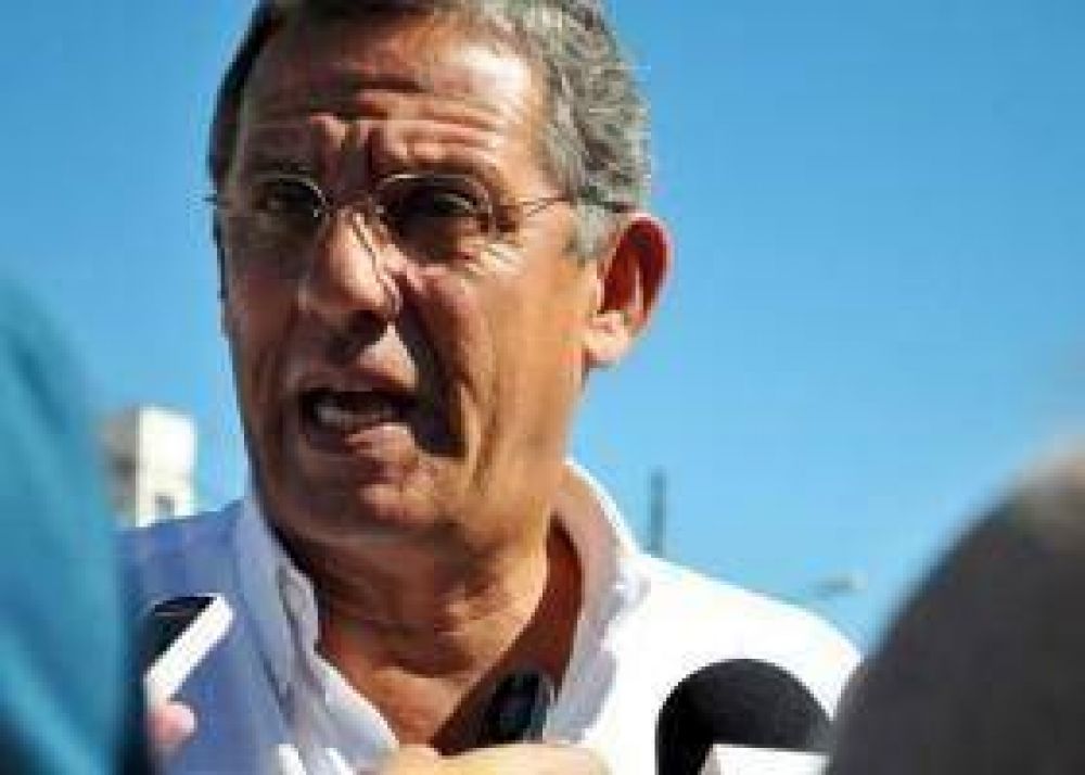 Quiroga intercambia arte (y pol�tica) con C�rdoba 
