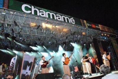 Ampliar�n el anfiteatro para la Fiesta del Chamam� 2013