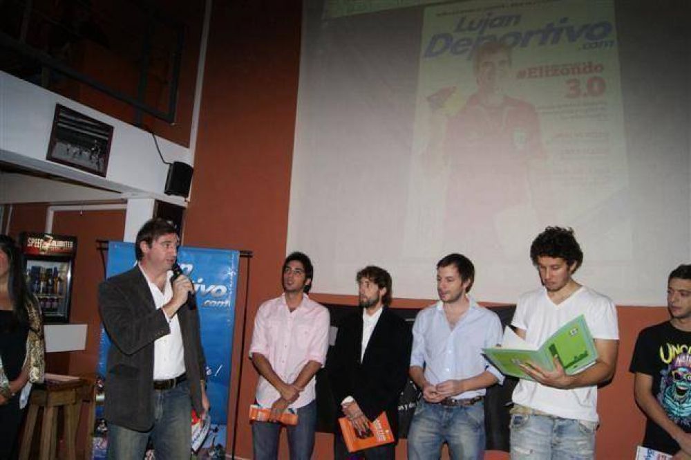 EL INTENDENTE DECLARO DE INTERES MUNICIPAL A LA NUEVA REVISTA  �LUJAN DEPORTIVO�