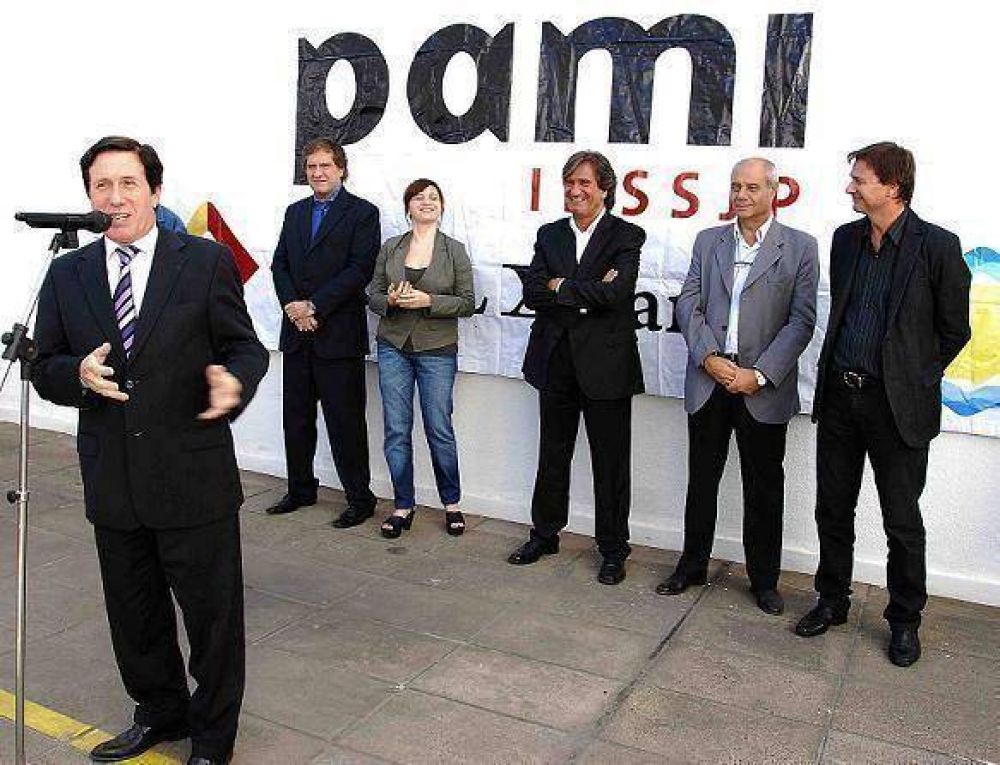DAR�O D�AZ P�REZ EN EL HOMENAJE A LOS TRABAJADORES DEL PAMI, V�CTIMAS DEL TERRORISMO DE ESTADO