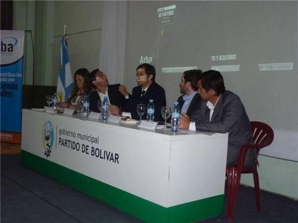 ARBA est� brindando una charla para intendentes de la S�ptima en Bol�var