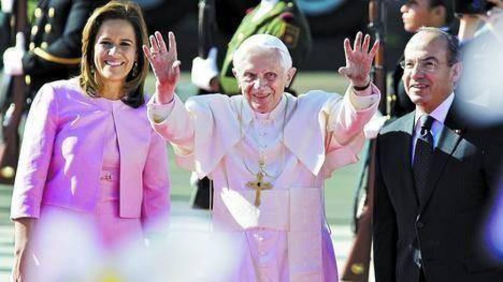 El Papa atac� al marxismo horas antes de llegar a Cuba