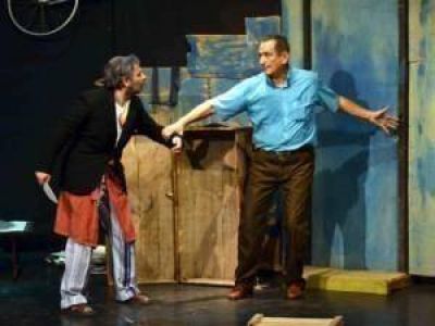 Alberto Rodr�guez Sa� se subi� a las tablas del teatro mercedino