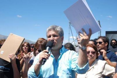 Poggi viaja al sur de San Luis con anuncios y junto a todo el gabinete provincial