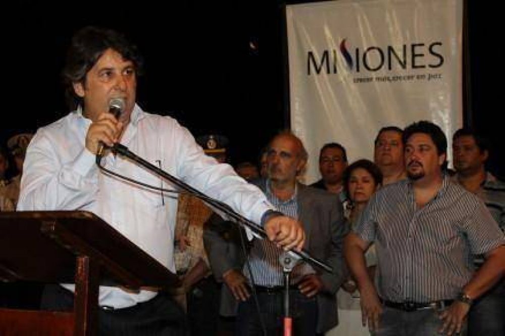 Fu� inaugurado por Closs el segundo tramo de la costanera de Iguaz�
