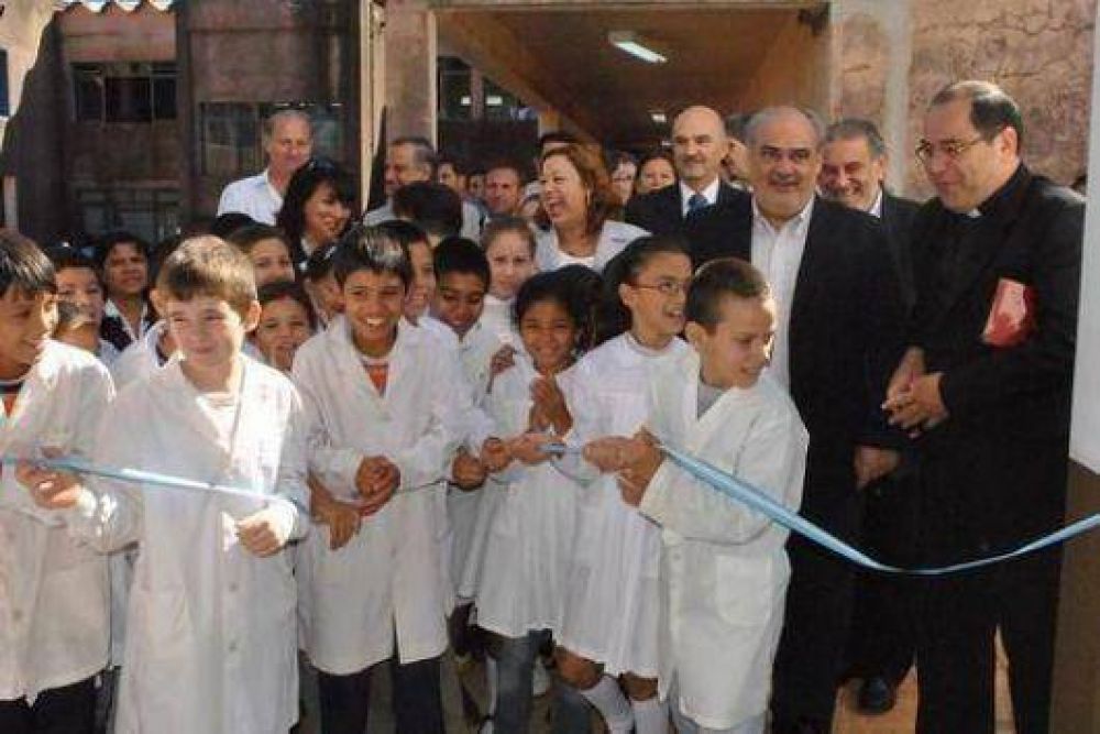 Colombi destac� el rol educativo de los padres