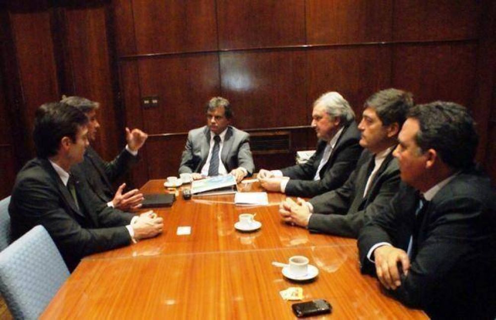 Interesados en construir el Parque E�lico local