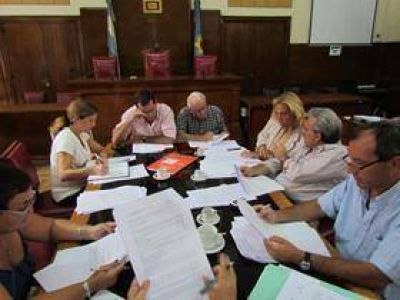 Pol�mica por dos cr�ditos que tomar� el gobierno a trav�s de OSSE