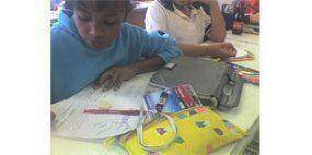 Buscan acordar una canasta escolar 