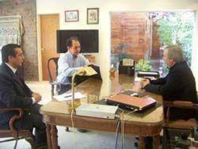 Proyectan un Centro de Investigaci�n en R�o Gallegos.  