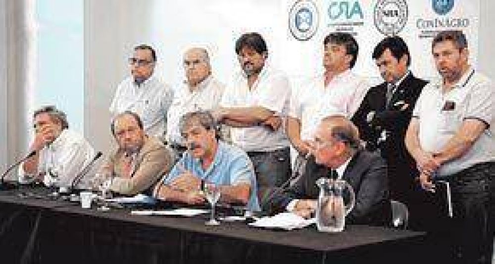 El campo posterg� la protesta y espera un llamado del Gobierno