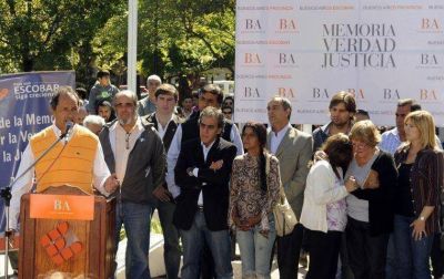 LUJ�N - EL INTENDENTE LUCIANI PARTICIPO CON EL GOBERNADOR SCIOLI DEL ACTO OFICIAL POR EL DIA NACIONAL DE LA MEMORIA POR LA VERDAD Y LA JUSTICIA QUE SE REALIZO EN GARIN