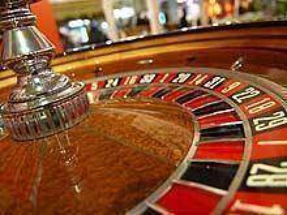Gobierno dispuso cobrar $13 millones por mes a dos empresas de casinos