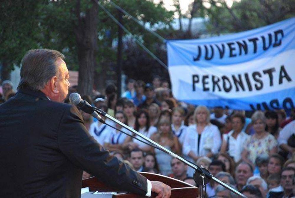 El intendente Z�ccaro se lanz� a un nuevo mandato para el 2015