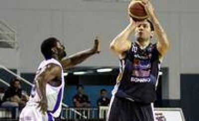 Leo Guti�rrez renov� por tres a�os con Pe�arol