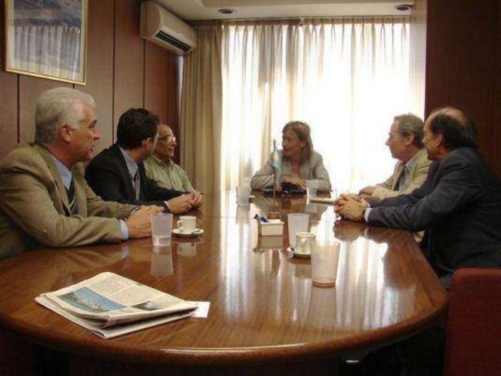Fabiana R�os solicit� actuar �con absoluta responsabilidad� frente al marco de crisis.