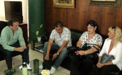 Se posterg� el anuncio del aumento a los empleados municipales