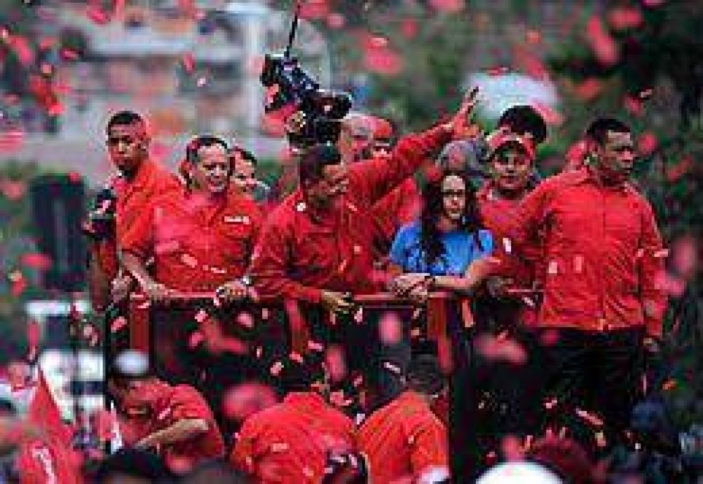 Venezuela: cerr� la campa�a para el referendo que perpetuar�a a Ch�vez en el poder 