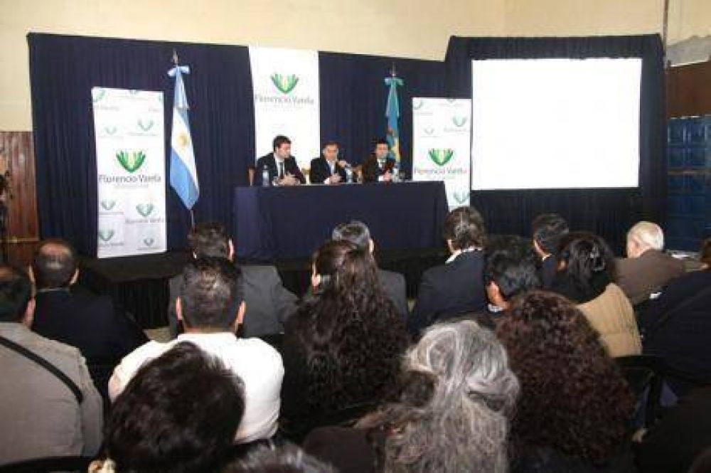 M�s de 270 vecinos varelenses firmaron su escritura