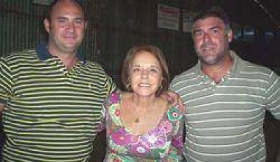 Hilda Duhalde se reuni� con empresarios y productores rurales.