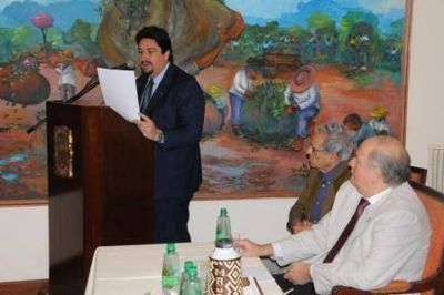 Closs: �Pese a que la situaci�n financiera no es holgada se sigue invirtiendo�
