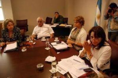 ATEN acord� con diputados debatir la ley de educaci�n en las escuelas