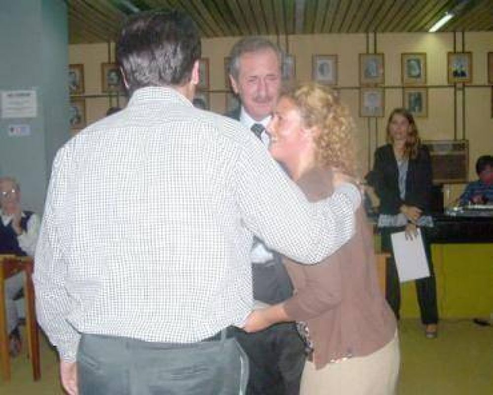 Emotiva sesi�n especial en el Concejo Deliberante
