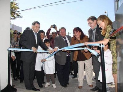 FLORENCIO VARELA_ Pereyra en acto junto a Gvirtz