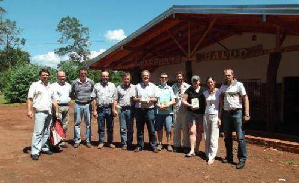Positiva jornada de reconocimiento y evaluaci�n del sector acu�cola en el NEA