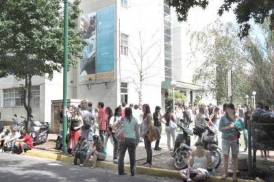 En la UNNOBA, hay una deserci�n del 30 por ciento en el primer a�o de las carreras