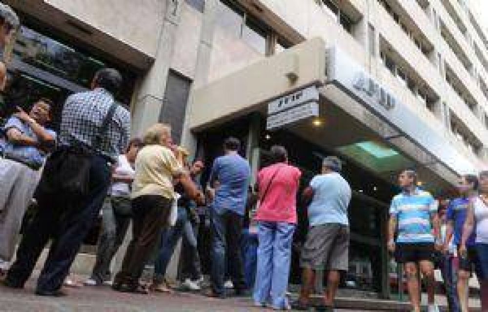En Mendoza, 27 mil aut�nomos deber�n pagar 18% m�s a AFIP
