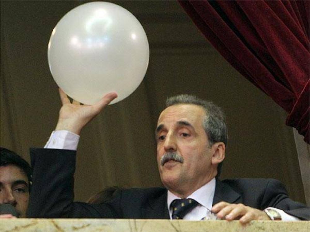 Moreno contest� con iron�a a De Angeli: "Somos viejitos fuera de estado"