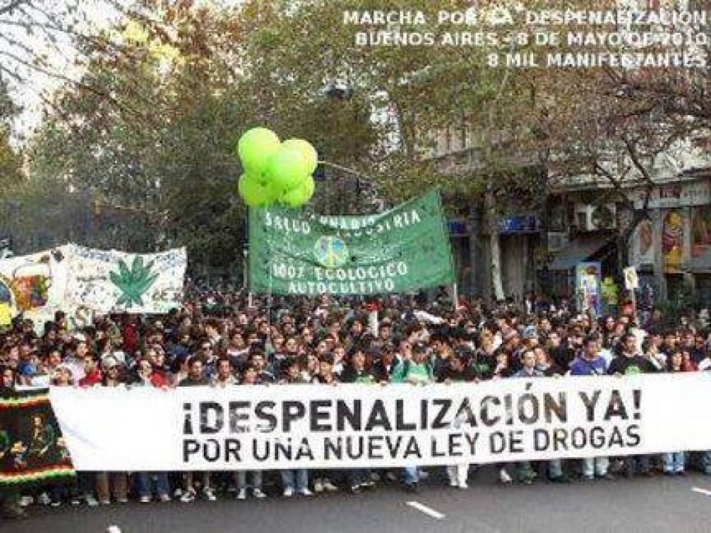 Desde Ave F�nix tildan como �irrisoria y absurda� la despenalizaci�n de drogas