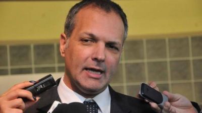 Buzzi: �No fue una manifestaci�n sino hechos de violencia extrema que rozan la delincuencia extrema�