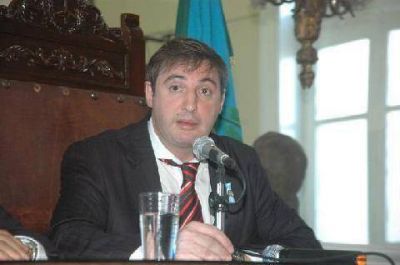 "Los contribuyentes morosos deben cerca de 100 millones de pesos"
