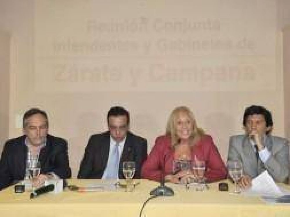 Intendentes Giroldi y C�ffaro encabezaron reuni�n de gabinetes de Campana y Z�rate