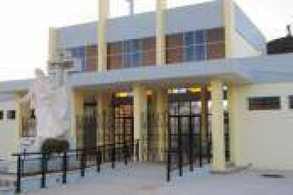 La Plata: La Capilla Nuestra Se�ora de Luj�n se convirti� en Parroquia
