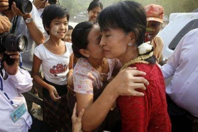 Hist�rico triunfo de Suu Kyi, un s�mbolo de la democracia