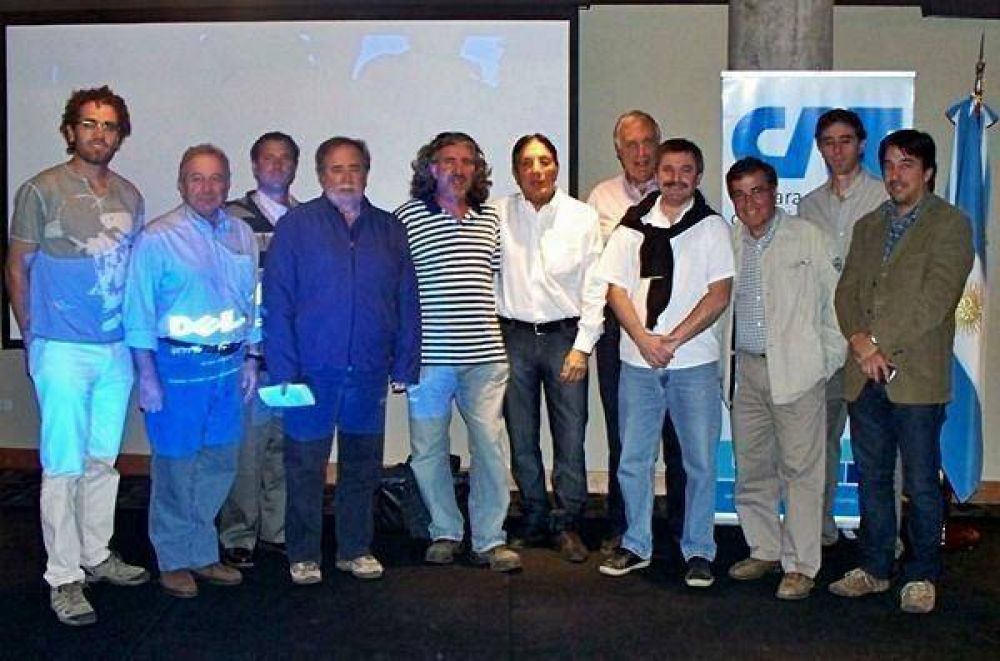  Firmaron acta para la creaci�n de la C�mara de Turismo de R�o Negro