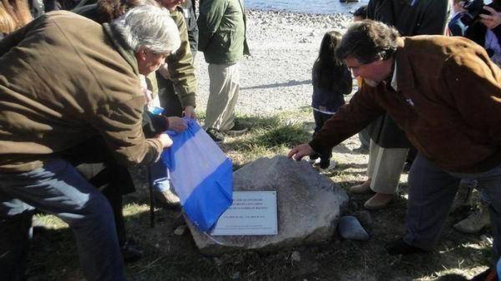  El intendente Goye encabez� el acto en Bariloche