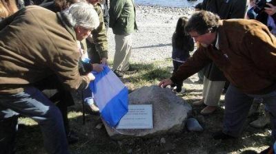  El intendente Goye encabez� el acto en Bariloche