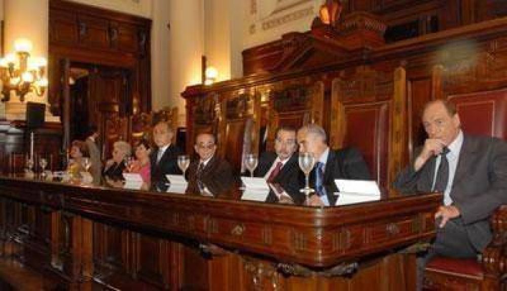 YPF denunci� ante la Suprema Corte de Justicia de la Naci�n a la provincia de Chubut